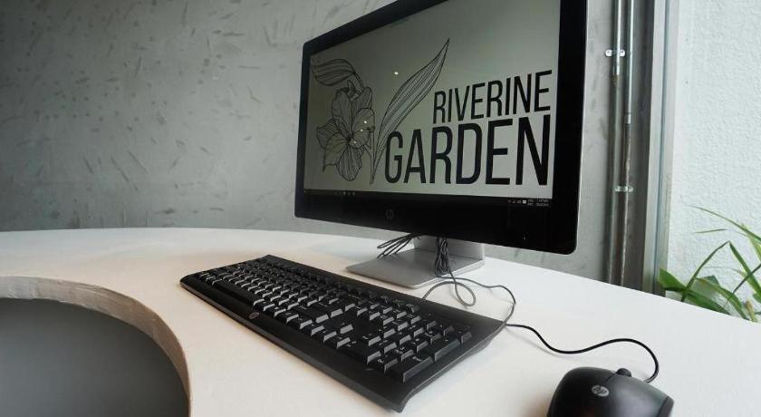 Riverine Garden Hotel Chukai Exterior foto